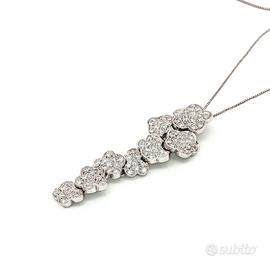 Catenina con Pendente a fiori con pavè di diamanti