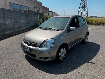 Toyota Yaris 1.0 16V 5p Sol - 130.000 km - Taglian