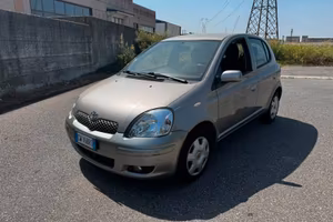 Toyota Yaris 1.0 16V 5p Sol - 130.000 km - Taglian