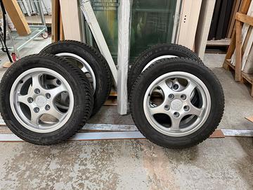 Cerchi Porsche 16 Cup 911 964 con gomme invernali