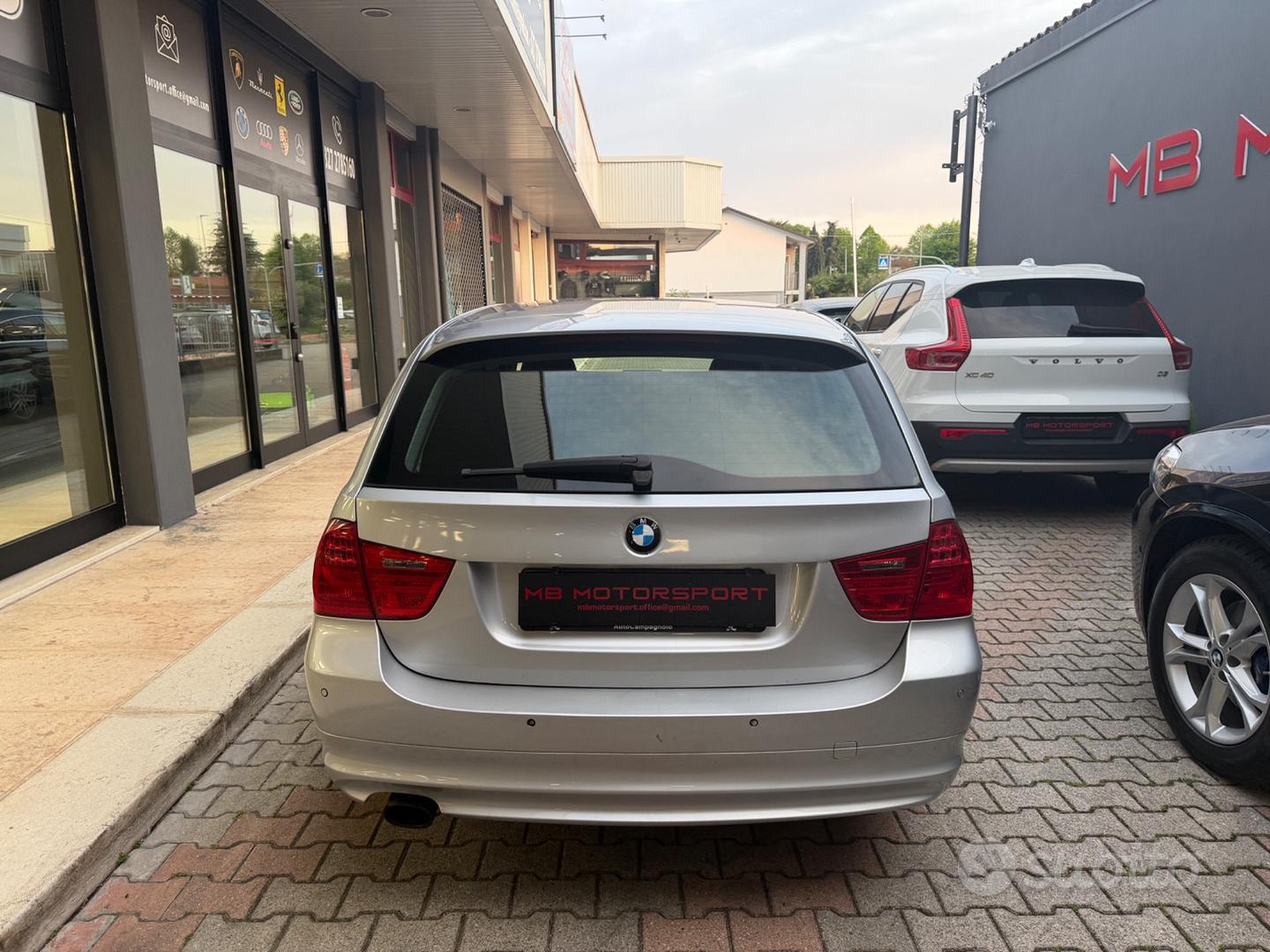 BMW 318D 2012 photo 4