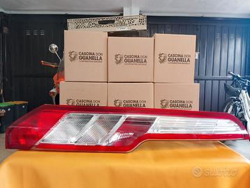 Faro Posteriore Sinistro Transit Custom