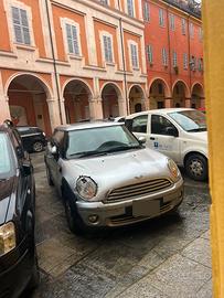 Mini 1.6 16V Cooper €600