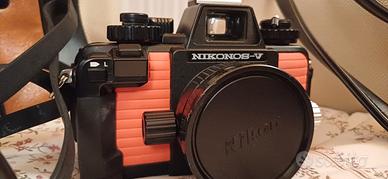 NIKONOS V