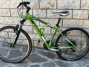 MTB TREK 3700