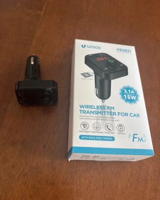 Trasmettotore wireless fm per auto