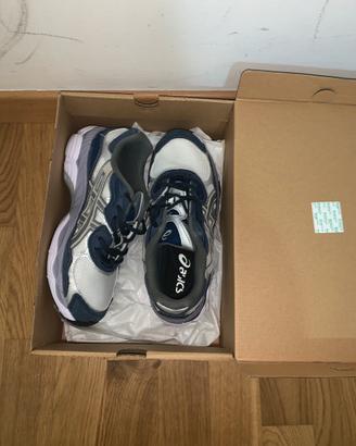 Asics taglia 39