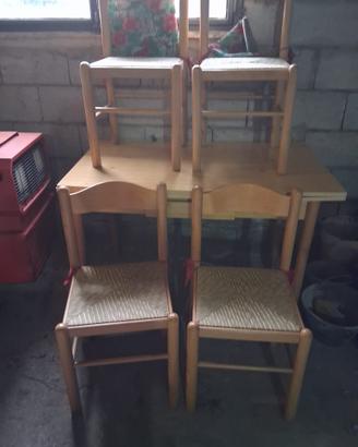 Set Tavolo in Legno con 4 Sedie