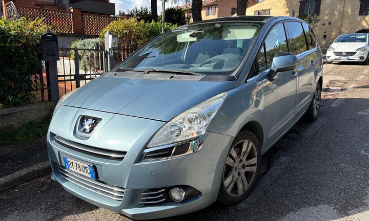 Peugeot 5008 feline 2010