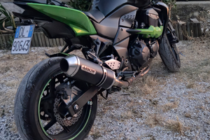 Kawasaki z750 verde lime