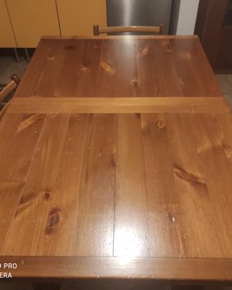 Tavolo in legno massello