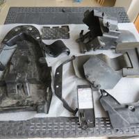 Suzuki Gladius 650 2010 parti in plastica / gomma