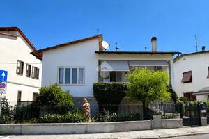 VILLA SINGOLA A CAMPI BISENZIO