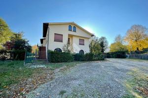 4 LOCALI A BORGO SAN LORENZO