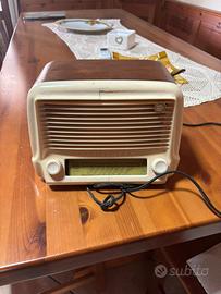 radio d'epoca "Radioletta" modello 1545
