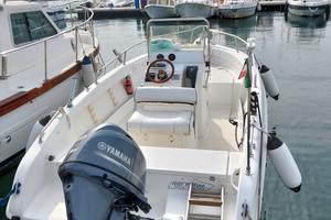 barca ARKOS 587  con Yamaha F40/70