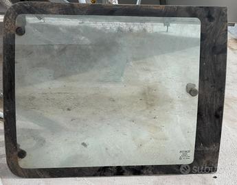 Lunotto posteriore destro fiat doblo