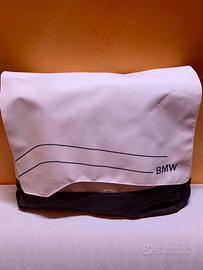 Borsa BMW a tracolla