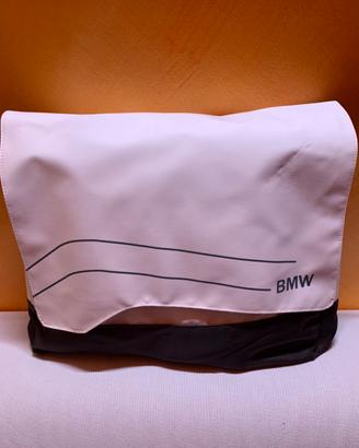 Borsa BMW a tracolla