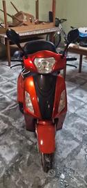 Scooter a tre ruote elettrico per anziani. Usato 