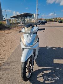 sh 300i