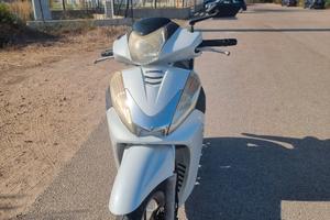 sh 300i