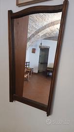 Antico specchio con cornice in legno massello 