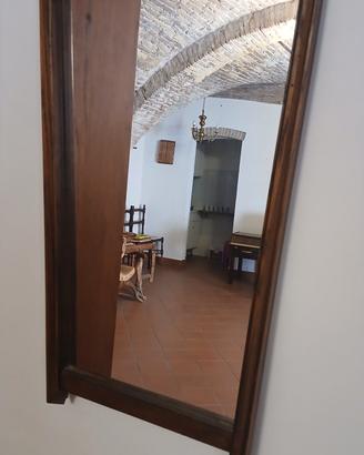 Antico specchio con cornice in legno massello 