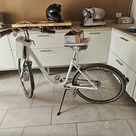 City bike elettrica donna