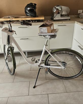 City bike elettrica donna