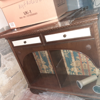 Mobile ingresso e specchio