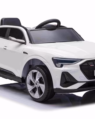Macchina audi e-tron per bambini 