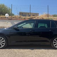 Golf 7.5.   1.6cc   117cv
