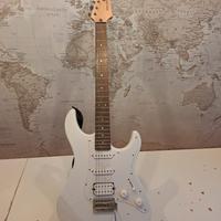 Chitarra elettrica Yamaha Pacifica 012
