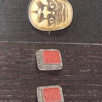 Spilla e orecchini asiatici