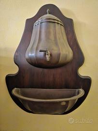 antica acquasantiera in rame e legno Cm 65