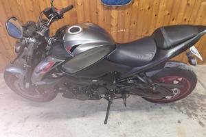 SUZUKI GSXS 1000