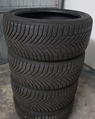 Gomme m+s Yokohama 225 40 18