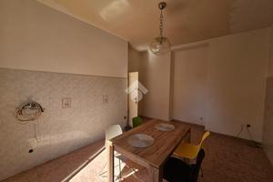 3 LOCALI A FOLIGNO