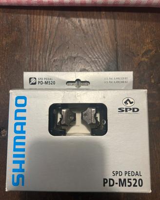 Pedali shimano PD-M520