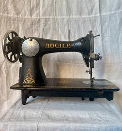Macchina da cucire antica ghisa Aquila 1930