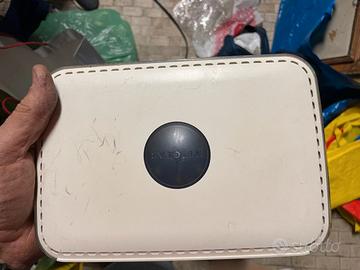 NETGEAR RangeMax Wireless Router