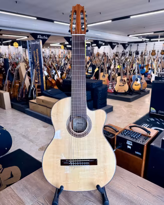 IBANEZ SALVADOR G208CWCNT + CUSTODIA