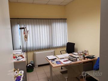 Immobile di 370 m² con 2 locali a Capannori