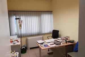 Immobile di 370 m² con 2 locali a Capannori