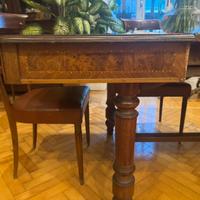 Tavolo quadrato allungabile e 4 sedie