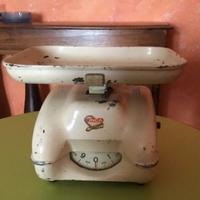 Antica Bilancia da cucina funzionante 