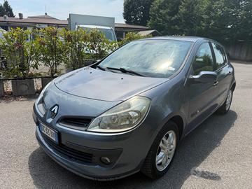 Renault Clio 1.4 16V 5 porte Dynamique