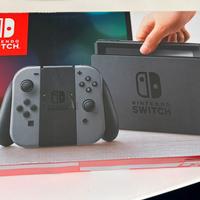 Nintendo Switch 1 + Zelda Breath of the Wild