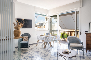 In Piazza Duca a soli 50 MT dal Mare, Esclusivo